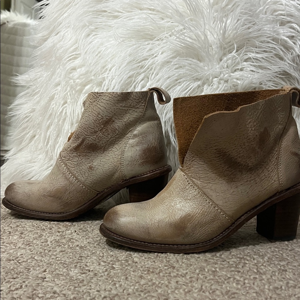 Holding Horses Ankle Boots